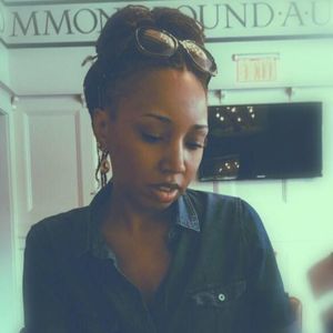 Meet your Posher, Qiana